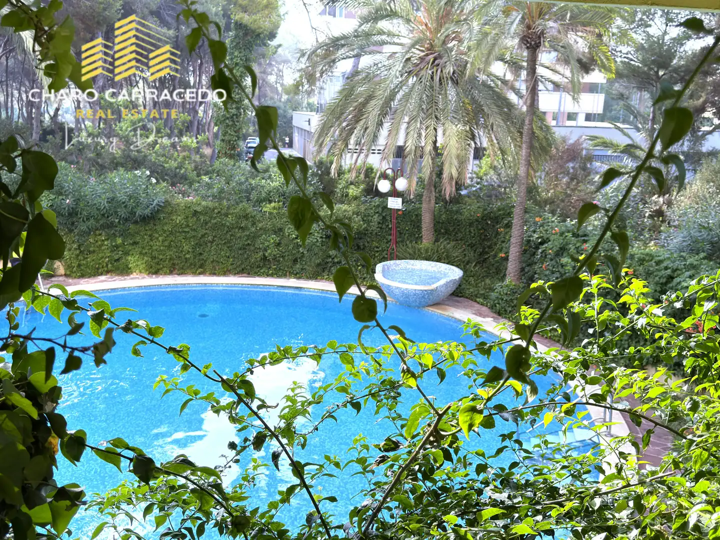 Piscina de Pis de lloguer en Valencia amb Aire condicionat, Jardí privat i Terrassa