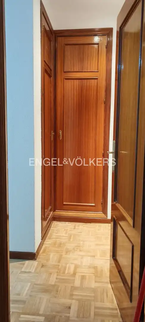 Flat for rent in Madrid  with Heating, Private garden and Parquet flooring