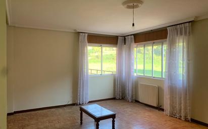 Living room of Flat for sale in Salas  with Parquet flooring, Terrace and Furnished