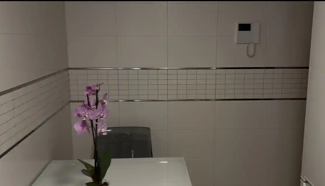 Badezimmer von Wohnung zur Miete in Lucena mit Privatgarten, Schwimmbad und Möbliert