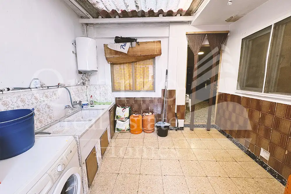 Cuina de Casa adosada en venda en Real amb Traster i Moblat