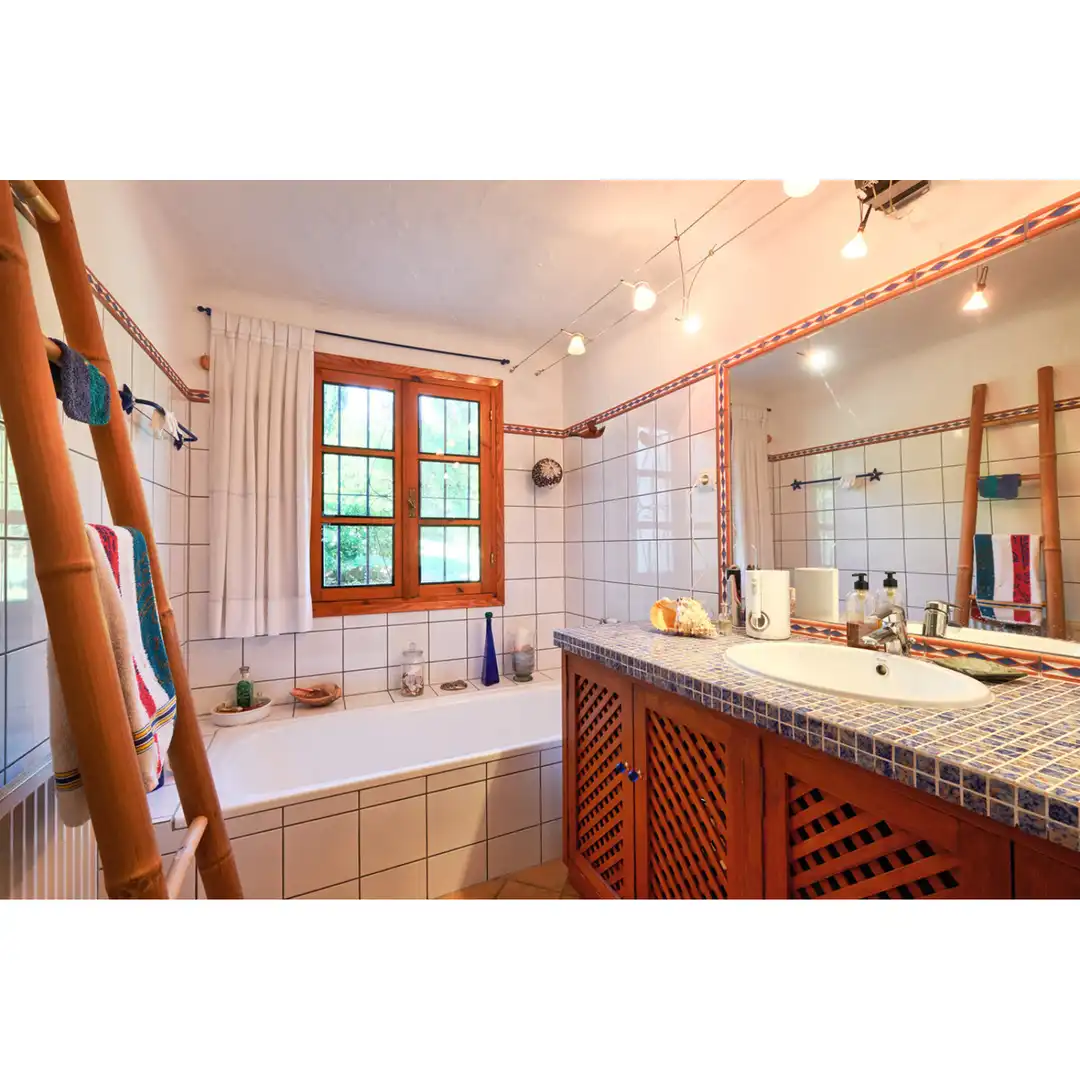 House with pool for sale in Estepona Pueblo, imagen 6