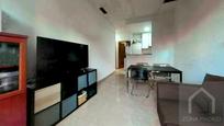 Sala d'estar de Planta baixa en venda en  Madrid Capital amb Aire condicionat, Terrassa i Moblat