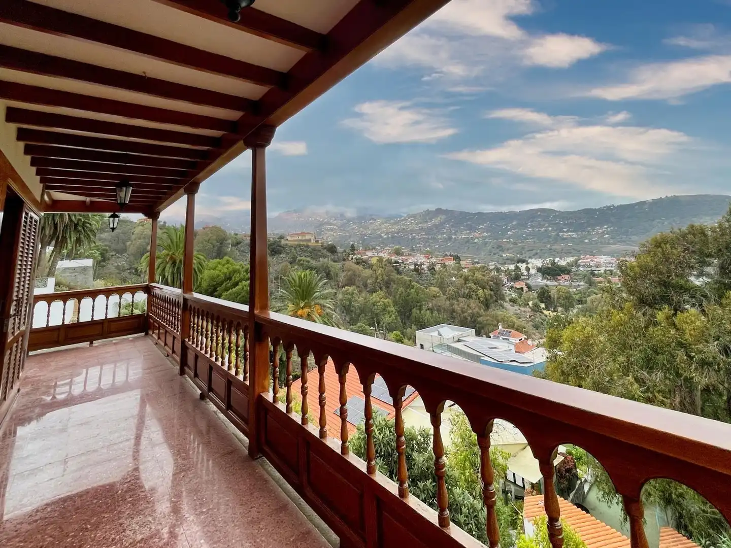 Vista exterior de Casa o chalet en venta en Santa Brígida con Terraza, Trastero y Piscina