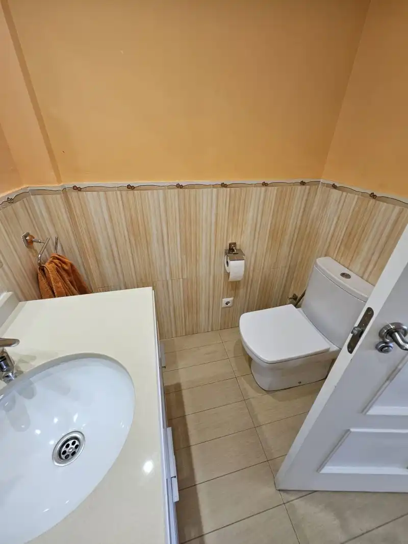Bany de Casa o xalet en venda en Cáceres amb Aire condicionat, Calefacció i Traster