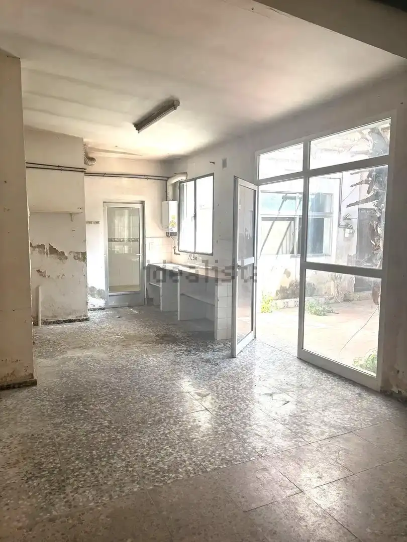Cuina de Casa adosada en venda en Moncada amb Terrassa, Traster i Balcó