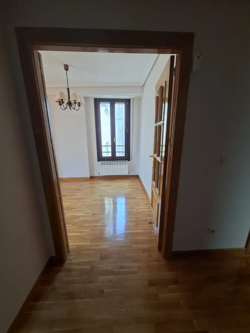 Wohnung zum Verkauf in Salvatierra / Agurain mit Parkett und Abstellraum