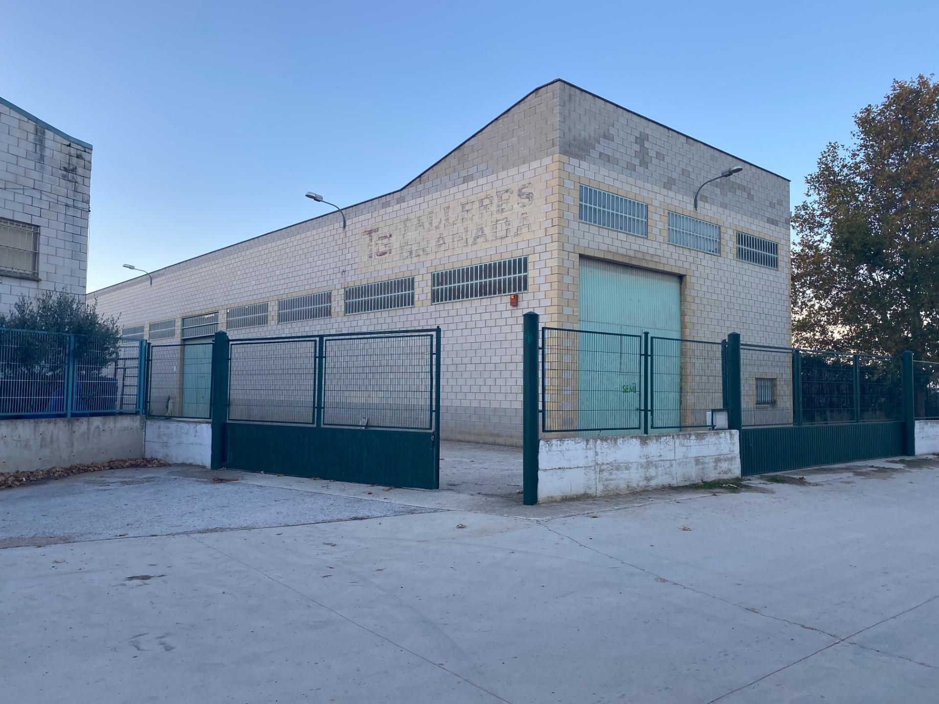 Exterior view of Industrial buildings for sale in Falces