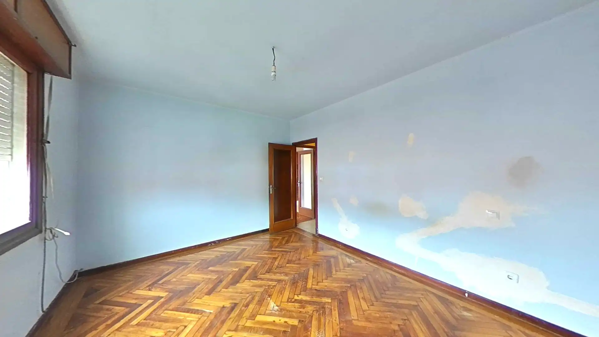 Schlafzimmer von Wohnung zum Verkauf in Vigo  mit Parkett