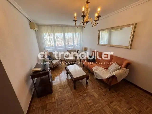 Sala d'estar de Pis de lloguer en Madrid amb Aire condicionat, Parquet i Moblat