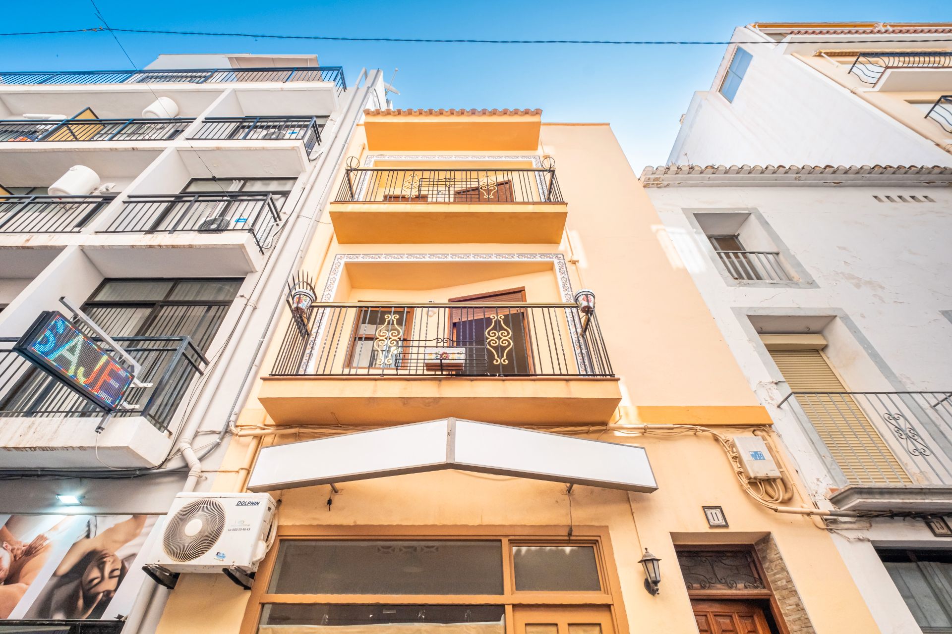 Vista exterior de Edifici en venda en Benidorm