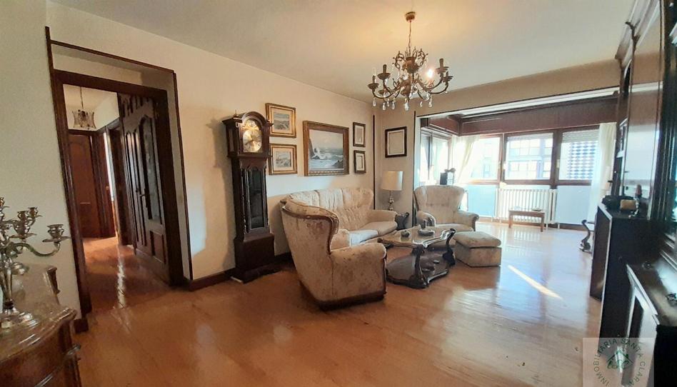 Foto 1 de Pis en venda a Grupo Reverendo Vicente Garamendi, Solokoetxe, Bizkaia