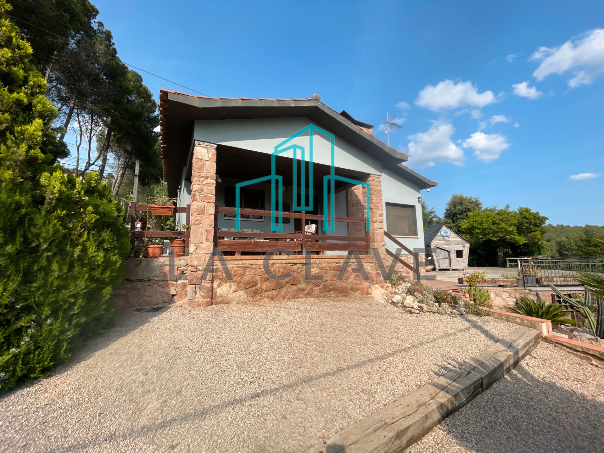 Exterior view of House or chalet for sale in Bigues i Riells del Fai  with Air Conditioner, Private garden and Terrace