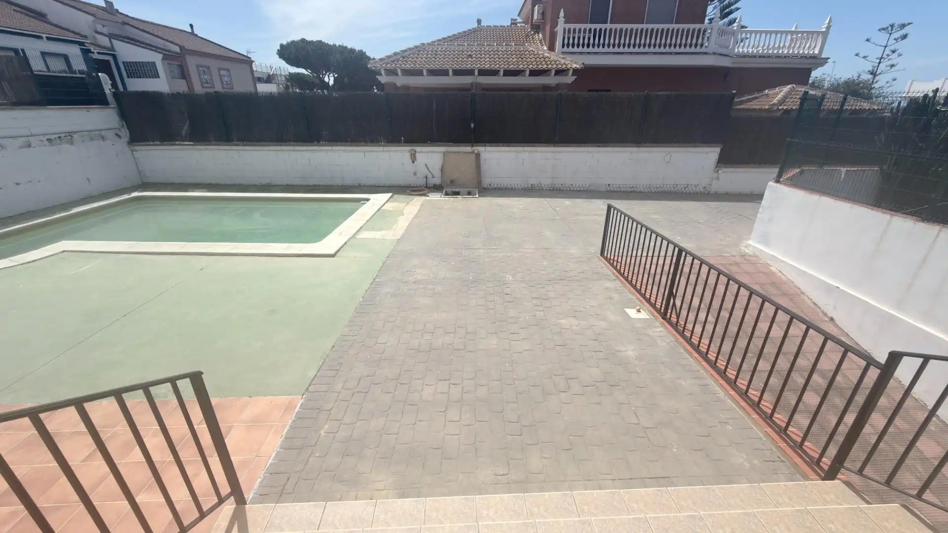Piscina de Casa adosada en venta en Mazagón con Aire acondicionado, Trastero y Piscina