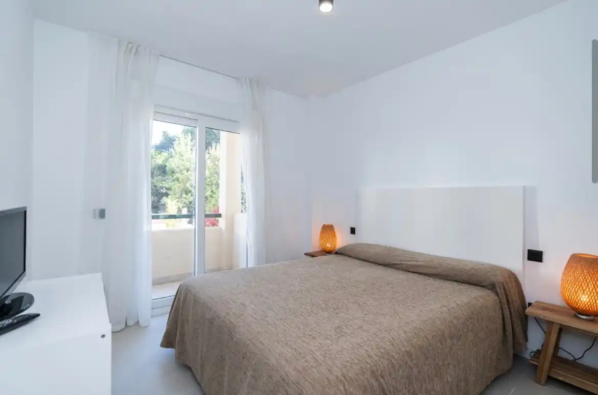 Habitación de Piso en venta en Marbella con Aire acondicionado, Terraza y Amueblado