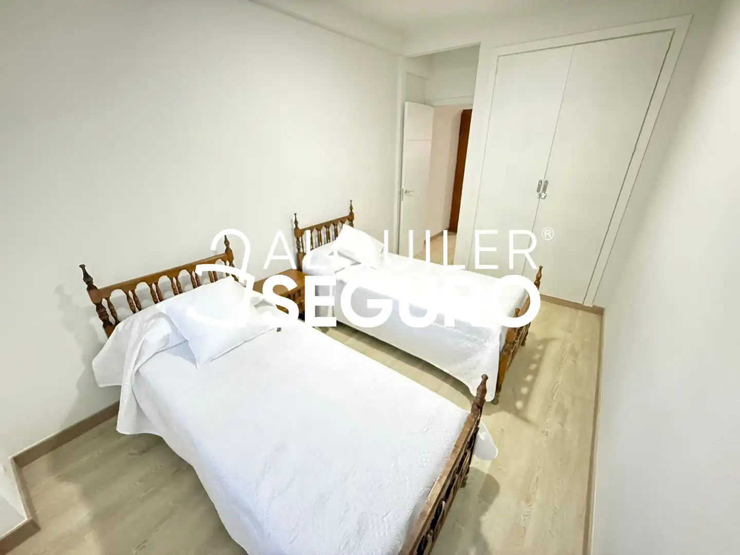 Schlafzimmer von Wohnung zur Miete in Madrid mit Klimaanlage, Terrasse und Möbliert