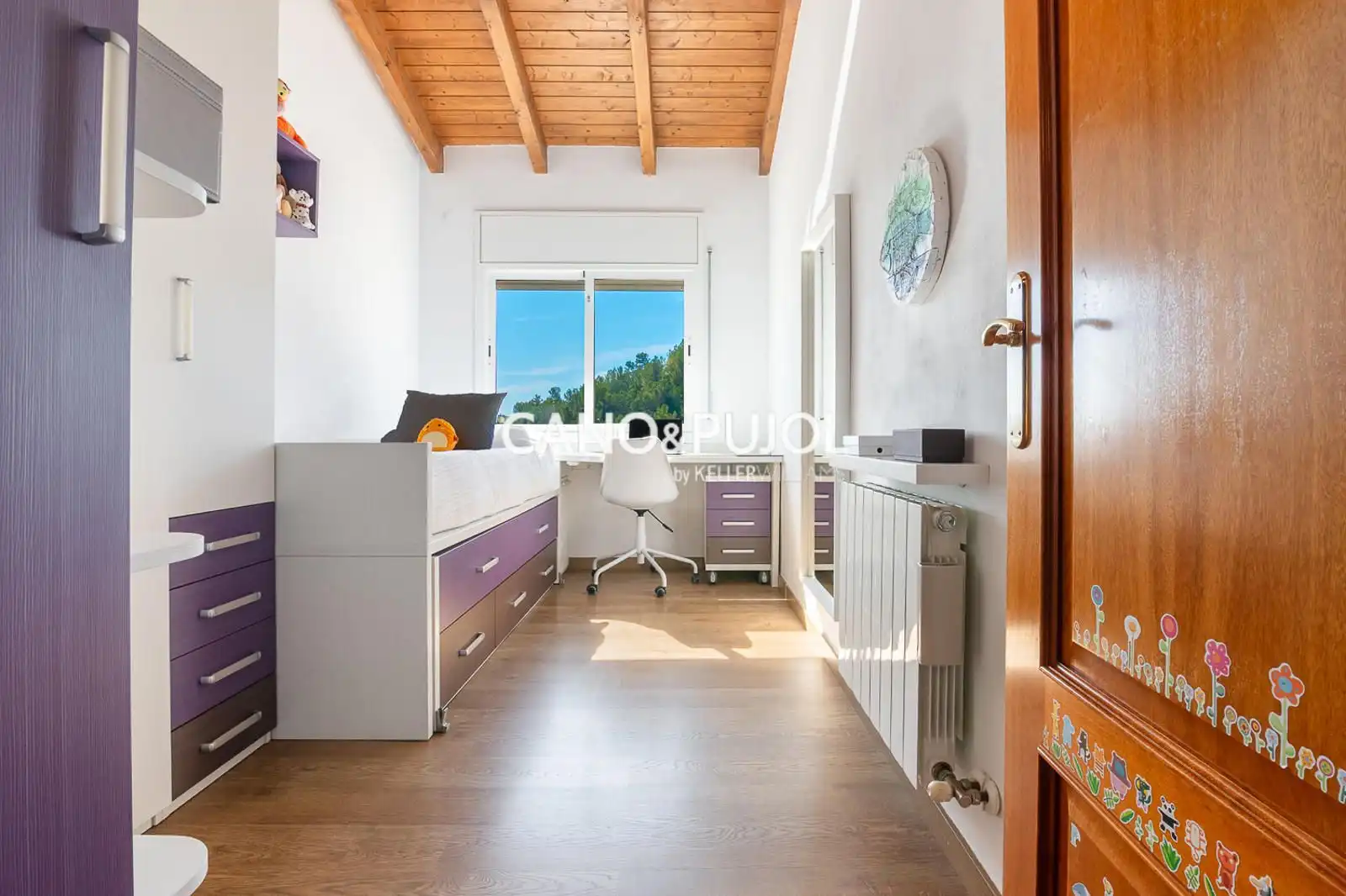 Habitación de Casa o chalet en venta en Corbera de Llobregat con Calefacción, Terraza y Trastero