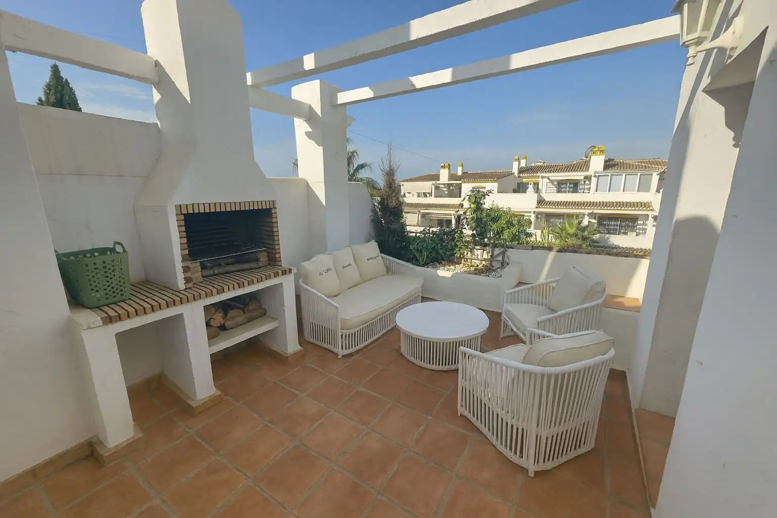 Terrassa de Casa adosada en venda en Marbella amb Aire condicionat, Terrassa i Moblat