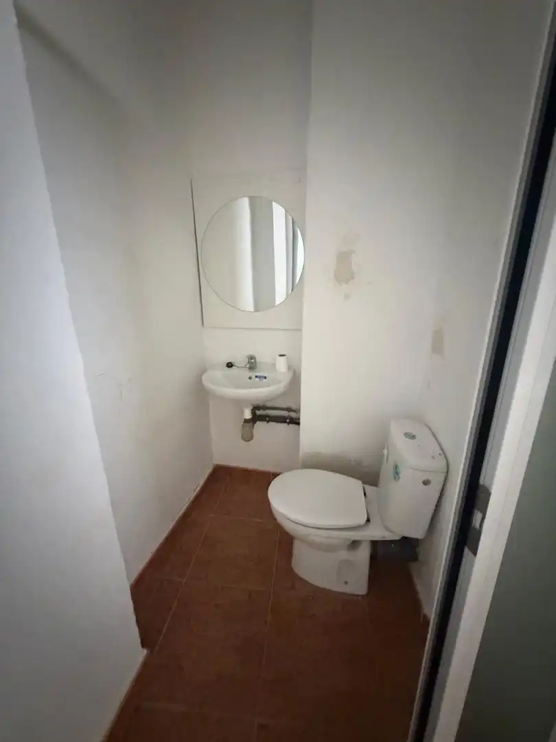 Baño de Local en venta en Fuensaldaña
