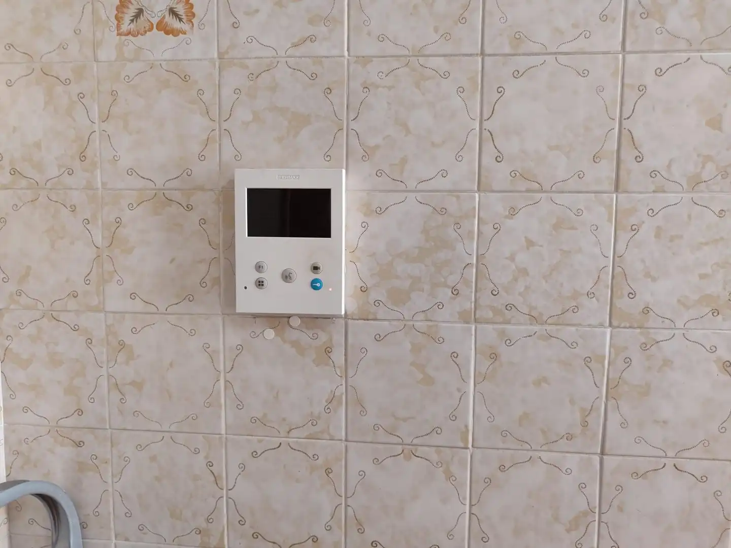 Bany de Pis en venda en Oviedo  amb Calefacció