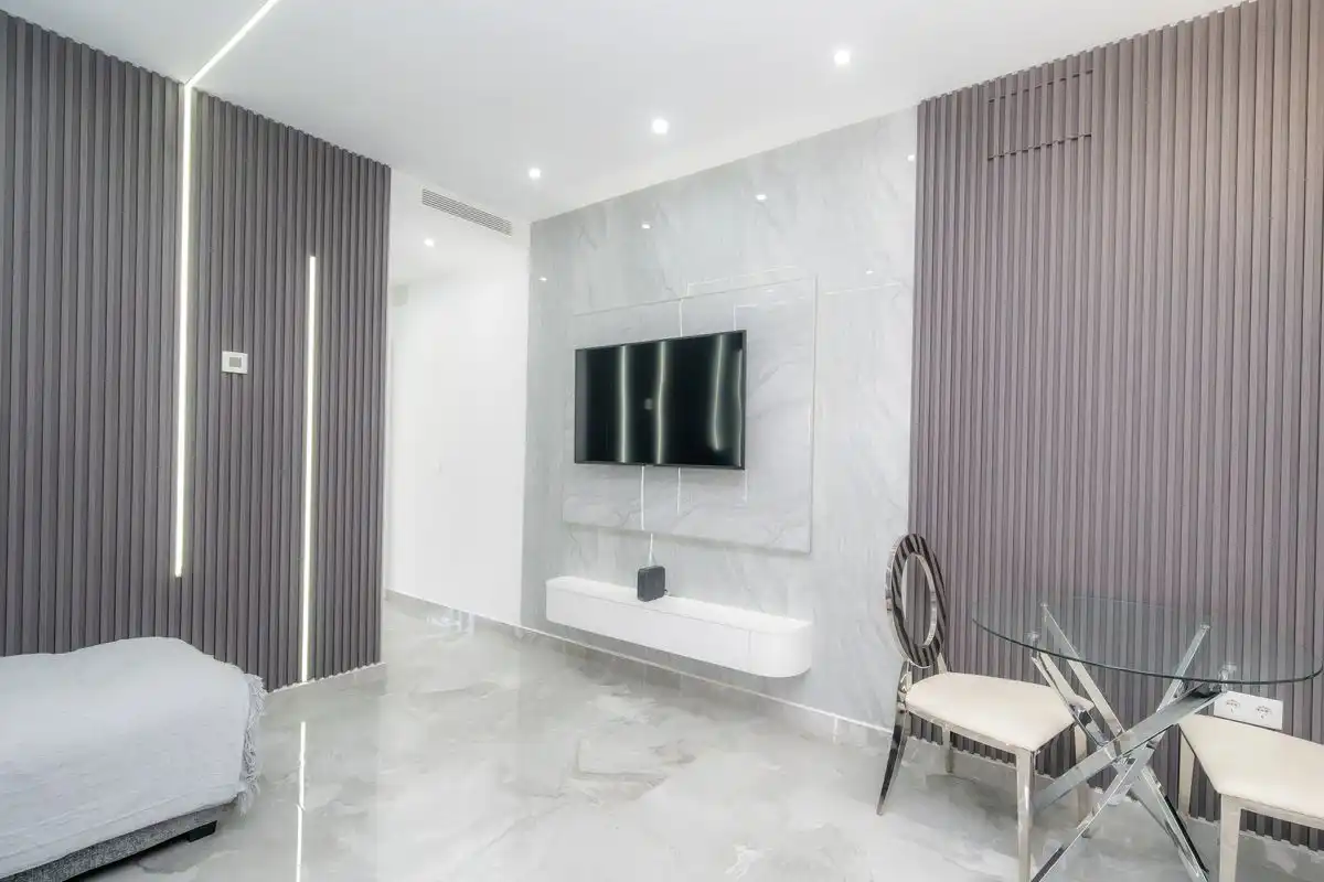 Ground floor with terrace for sale in Av. de Portugal, imagen 5