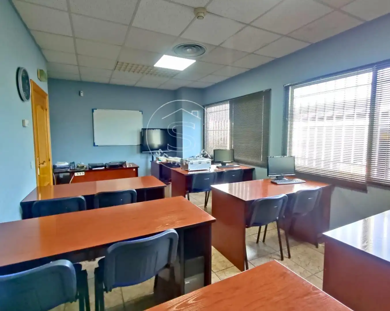 Fabrikhallen zum Verkauf in Aranguren