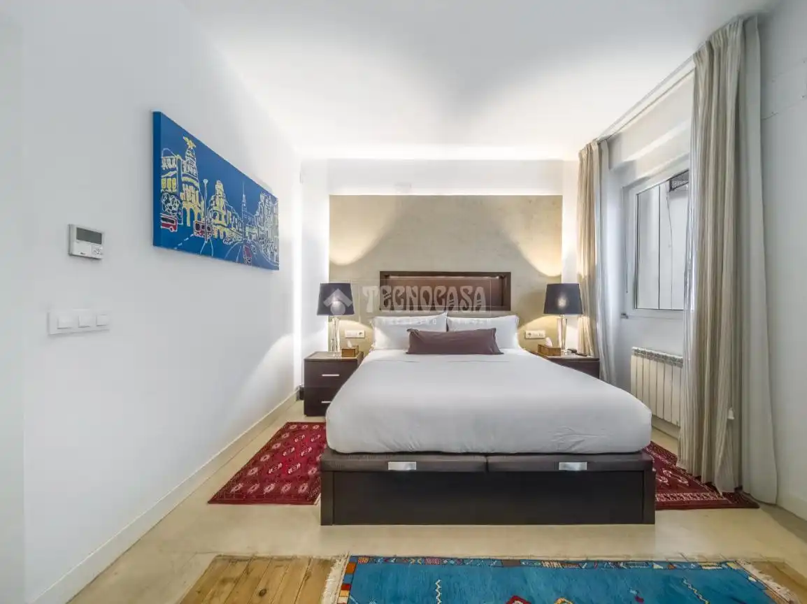 Bedroom of Flat for sale in Madrid  with Air Conditioner and Heating