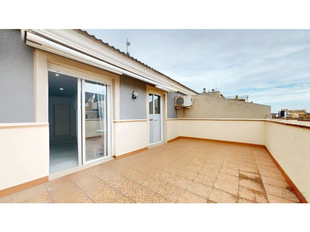 Exterior view of Attic for sale in Montserrat  with Terrace, Oven and Washing machine