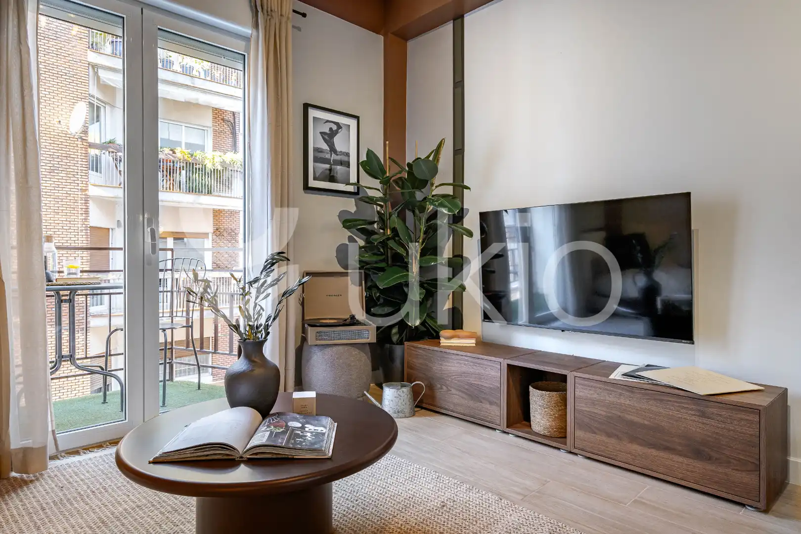 Living room of Apartments for rent in Madrid  with Air Conditioner, Heating and Furnished