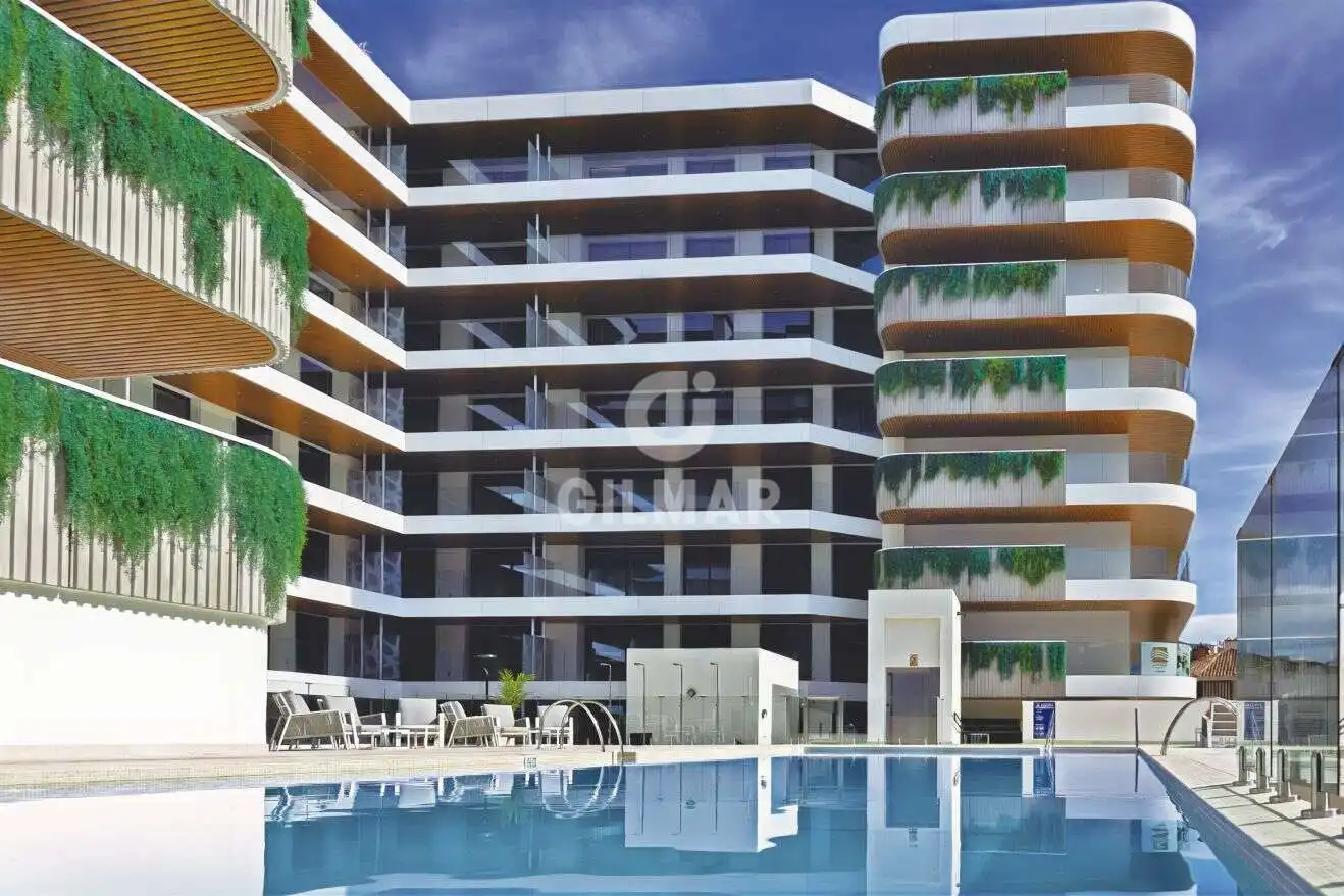 Piscina de Pis en venda en Fuengirola amb Calefacció, Traster i Piscina