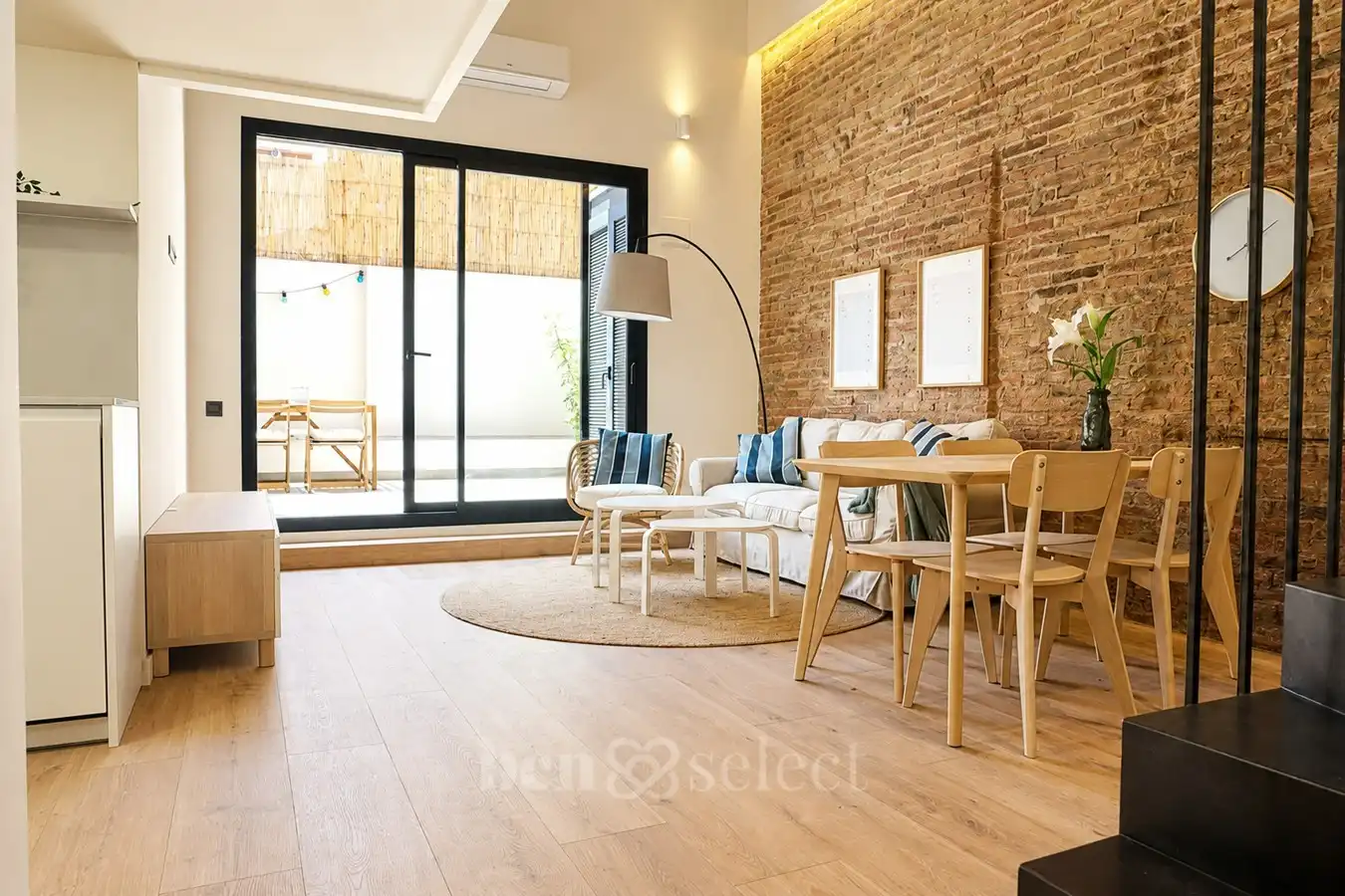 Living room of Duplexes for sale in Barcelona  with Air Conditioner, Heating and Private garden