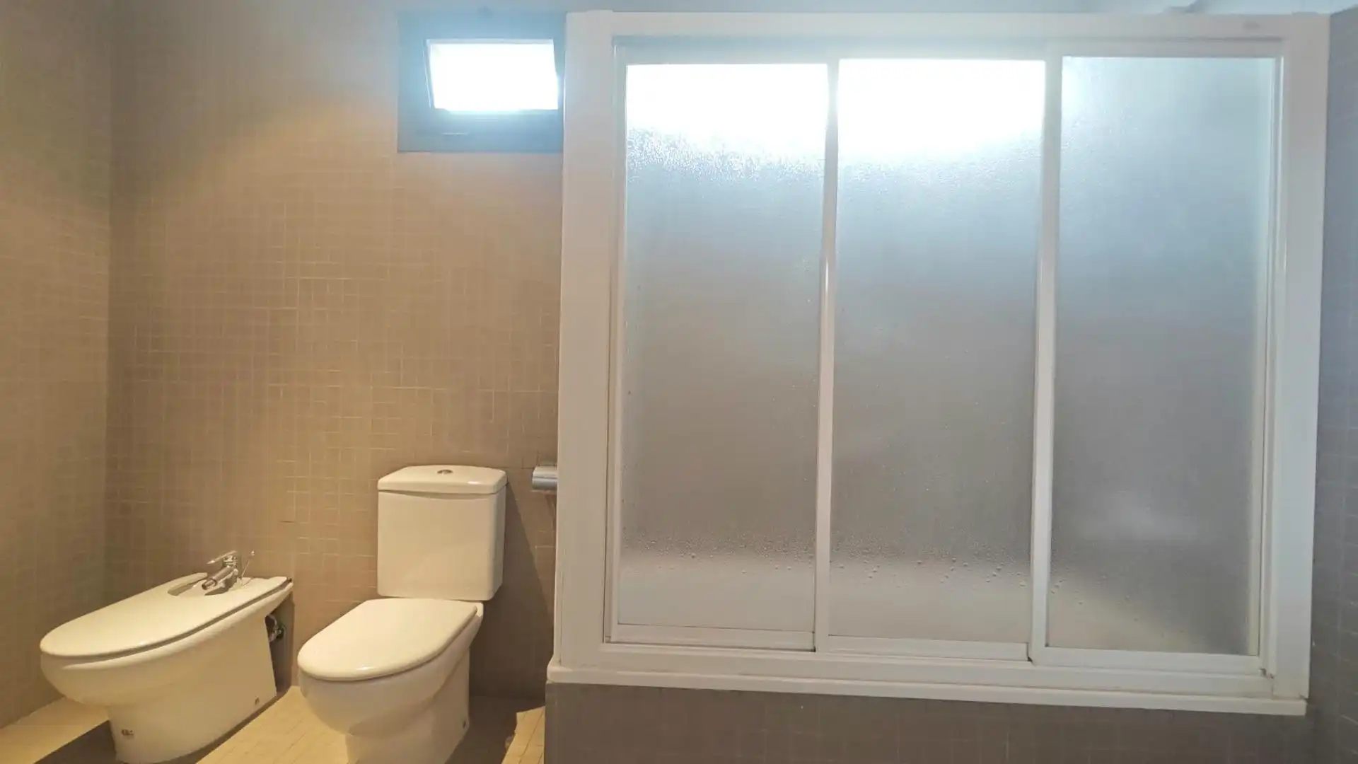 Bathroom of Flat for rent in Barri Antic