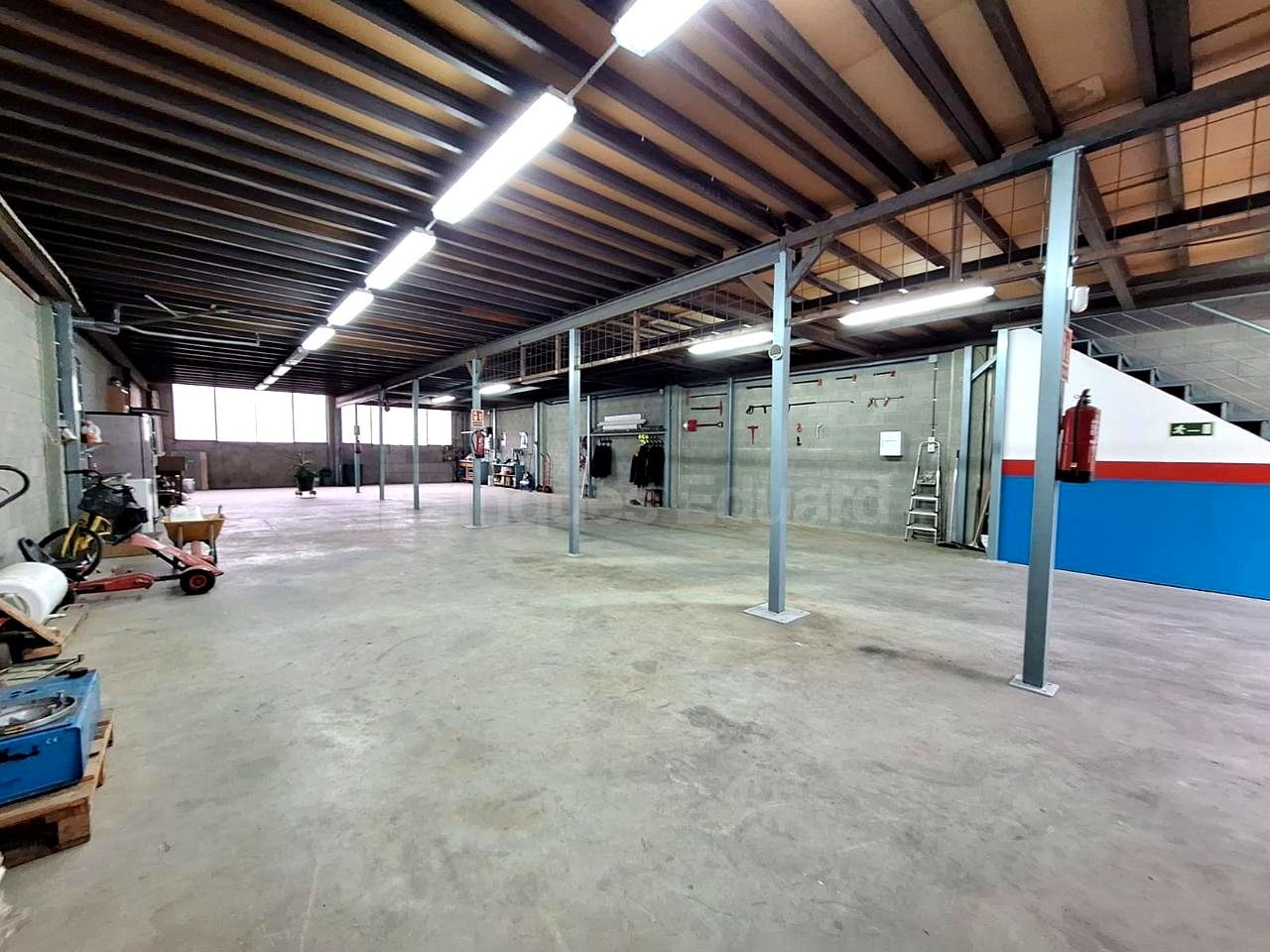 Industrial buildings for sale in Argentona