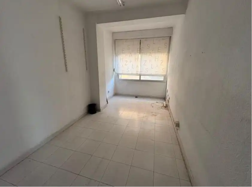 Habitación de Piso en venta en Castellón de la Plana / Castelló de la Plana con Terraza