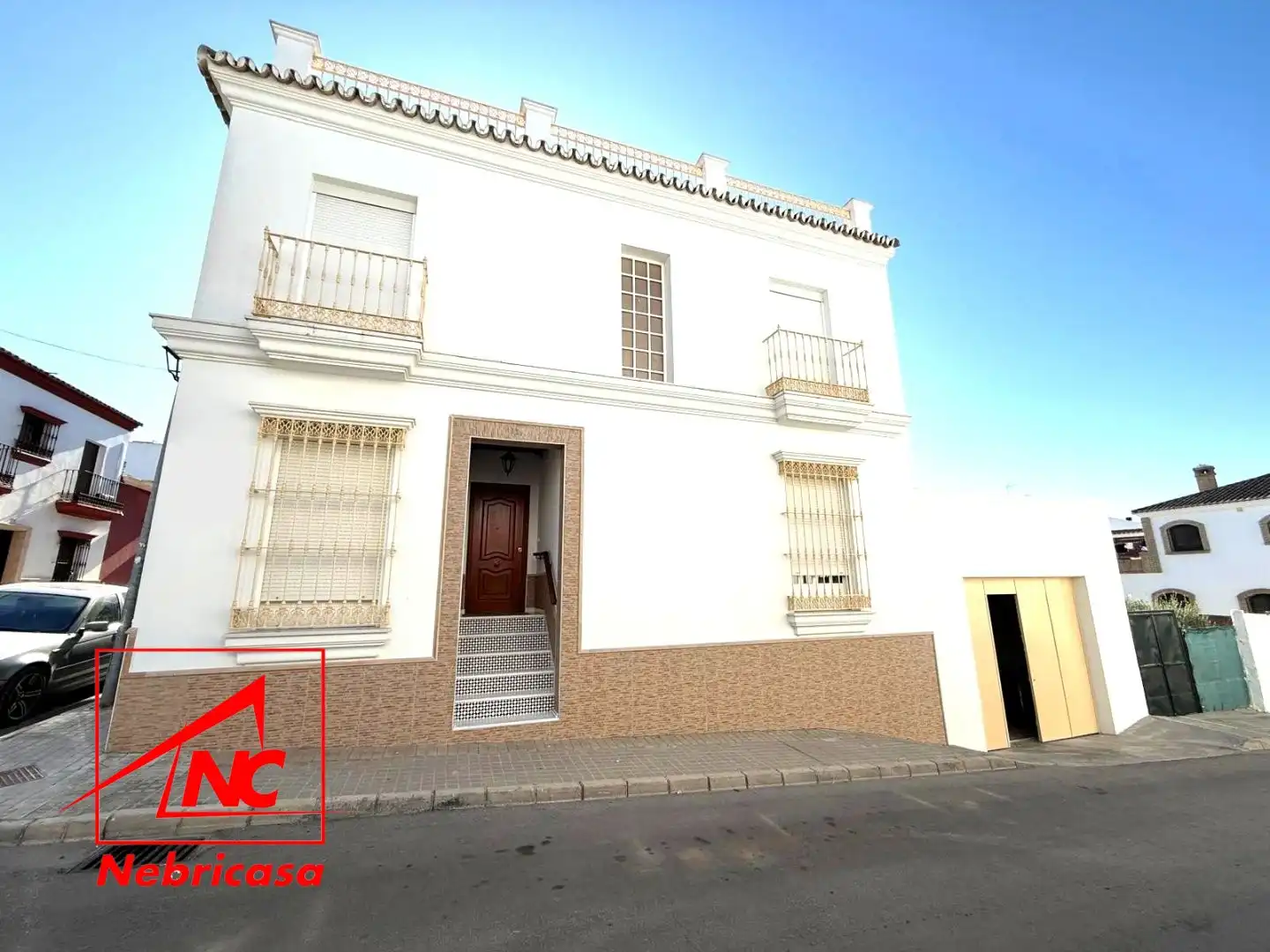 Vista exterior de Casa o chalet en venta en Lebrija con Aire acondicionado, Jardín privado y Terraza