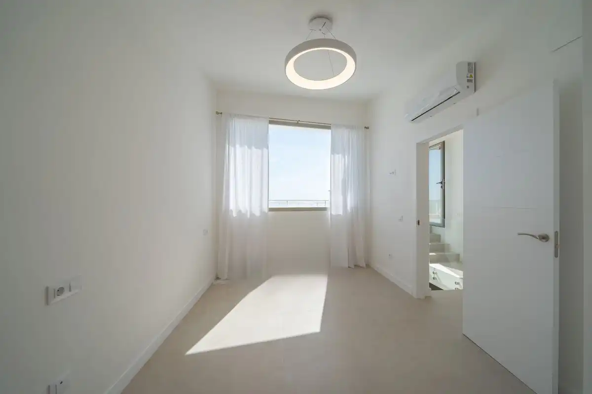 Casa aparellada amb terrassa en venda a Partida Oltamar, imagen 37