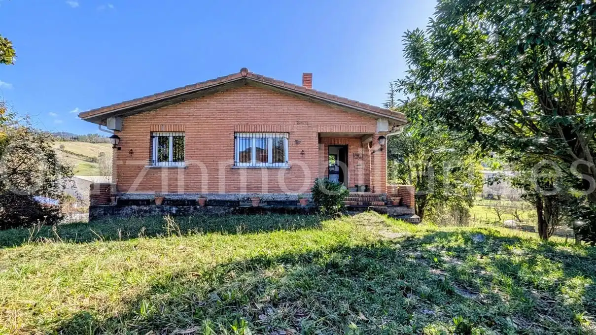 Haus oder Chalet zum Verkauf in Artziniega mit Privatgarten und Terrasse