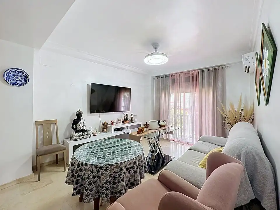 Sala de estar de Piso en venta en Pinos Puente con Aire acondicionado y Calefacción