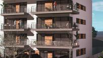 Exterior view of Apartment for sale in Vilanova i la Geltrú  with Air Conditioner, Heating and Terrace