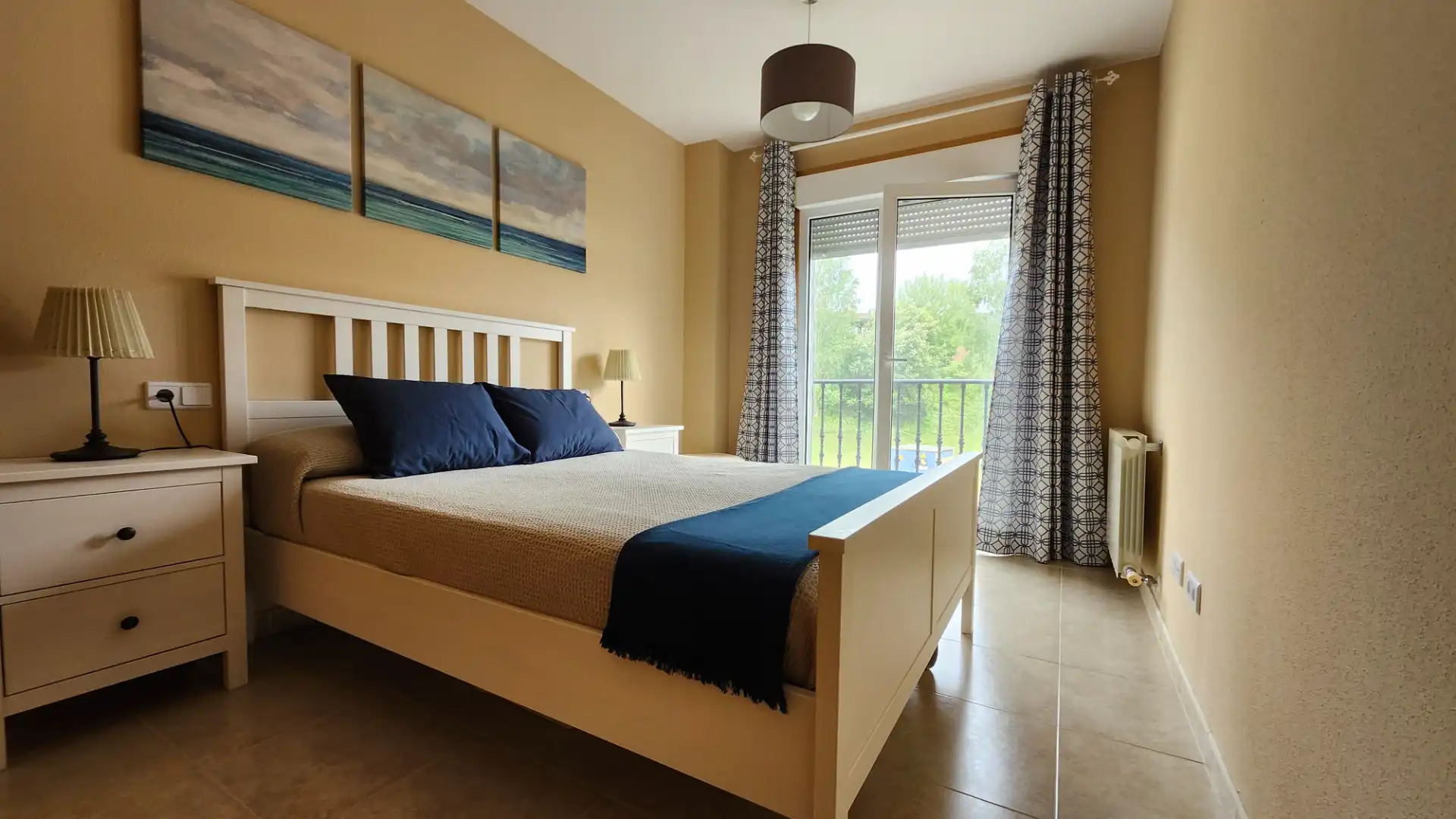 Habitación de Piso en venta en Miño con Calefacción y Trastero