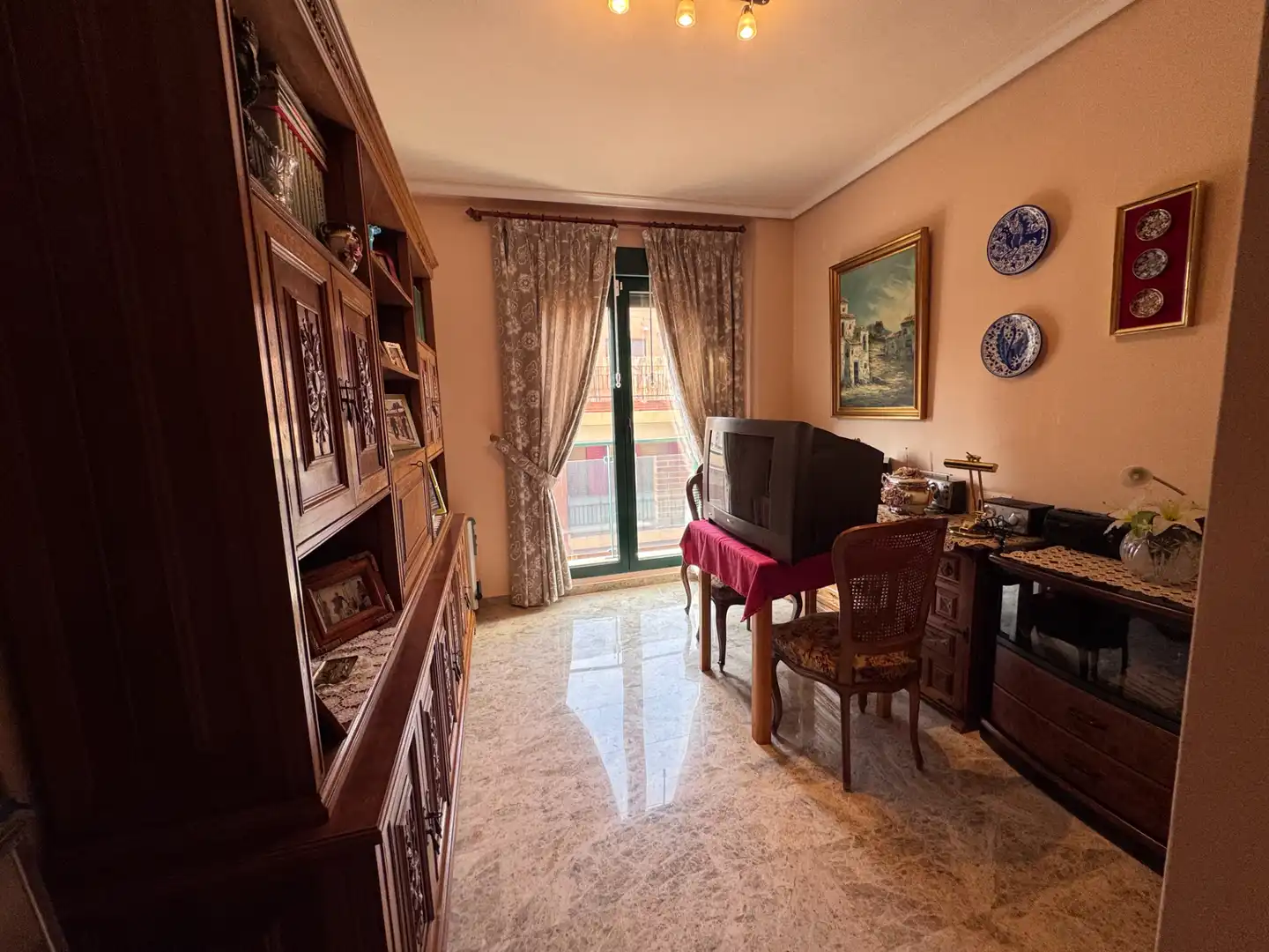 Habitación de Piso en venta en Xirivella con Aire acondicionado, Amueblado y Balcón
