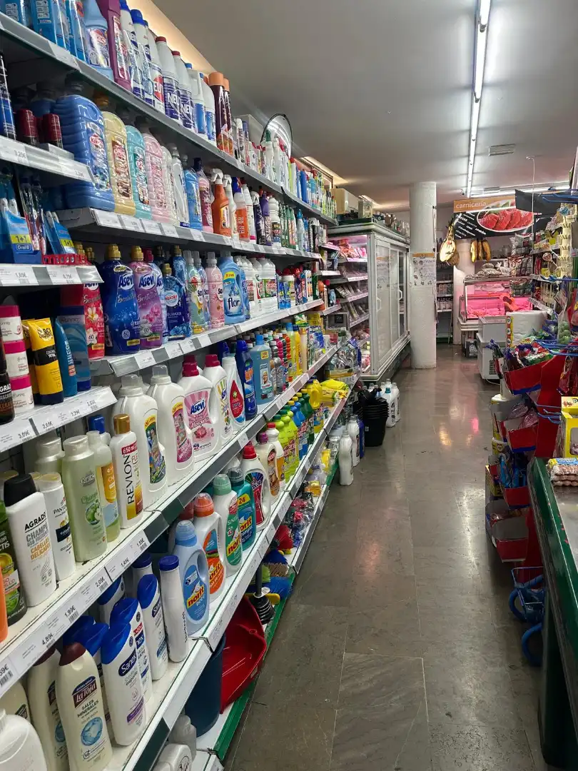 Local comercial de lloguer a Jun, imagen 3