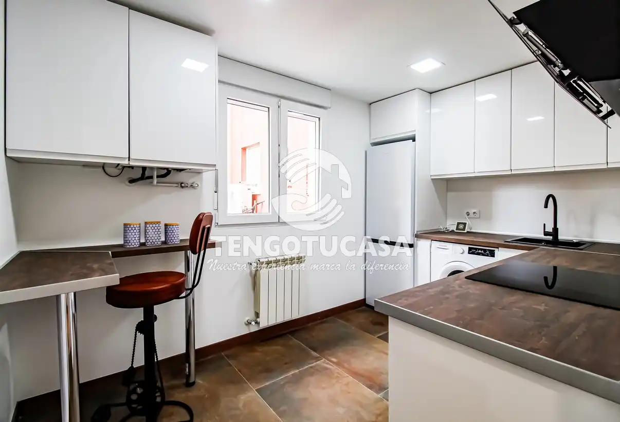 Kitchen of Flat for rent in Madrid  with Air Conditioner, Heating and Furnished
