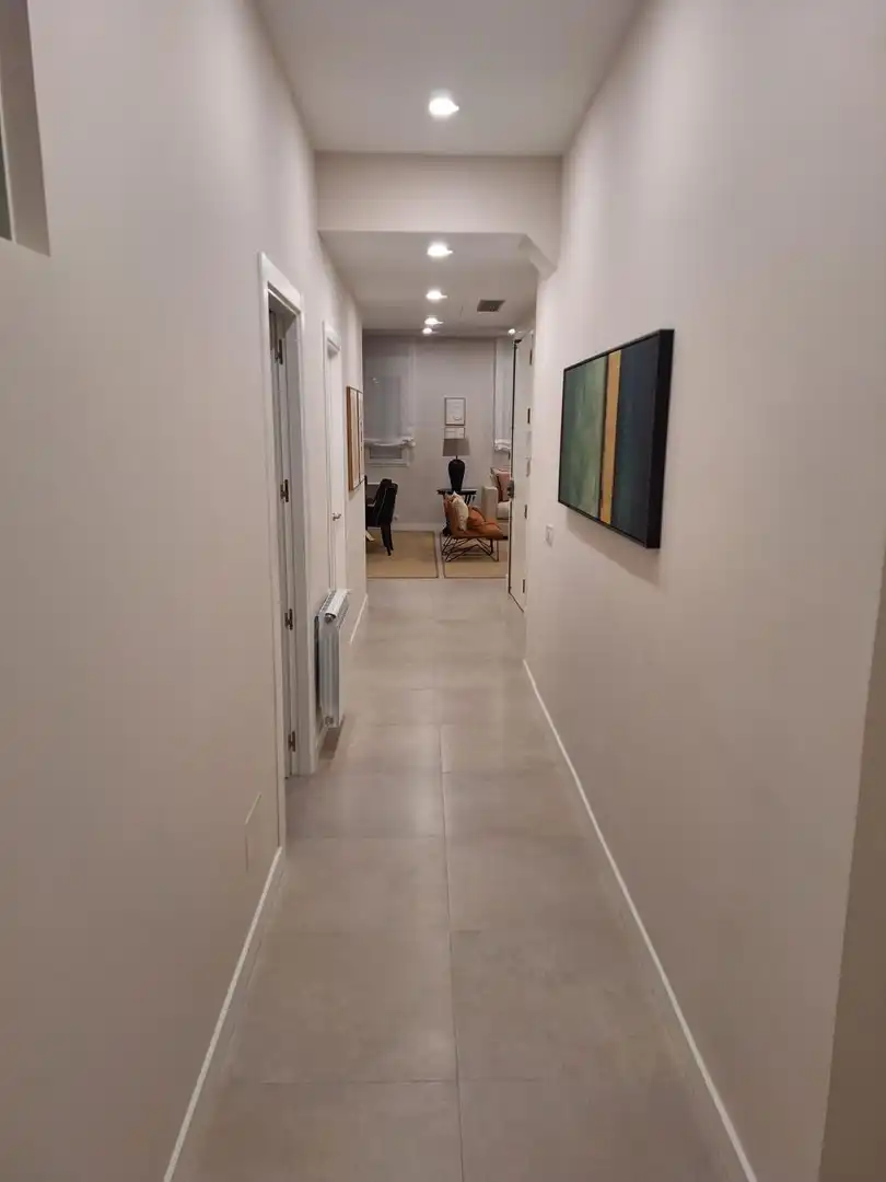 Flat for rent in Madrid  with Air Conditioner, Heating and Furnished