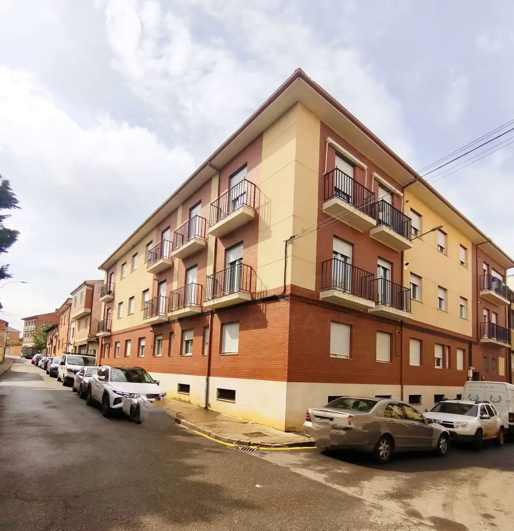 Exterior view of Flat for sale in Sahagún  with Heating and Terrace