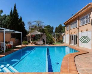 Swimming pool of House or chalet to rent in Paterna  with Air Conditioner and Terrace