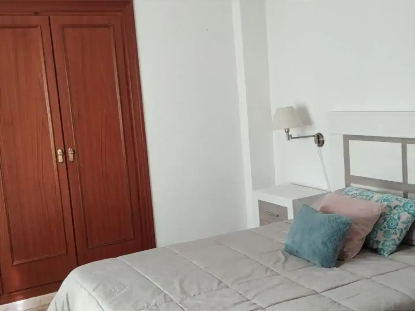 Habitación de Piso en venta en Moral de Calatrava con Aire acondicionado, Parquet y Amueblado