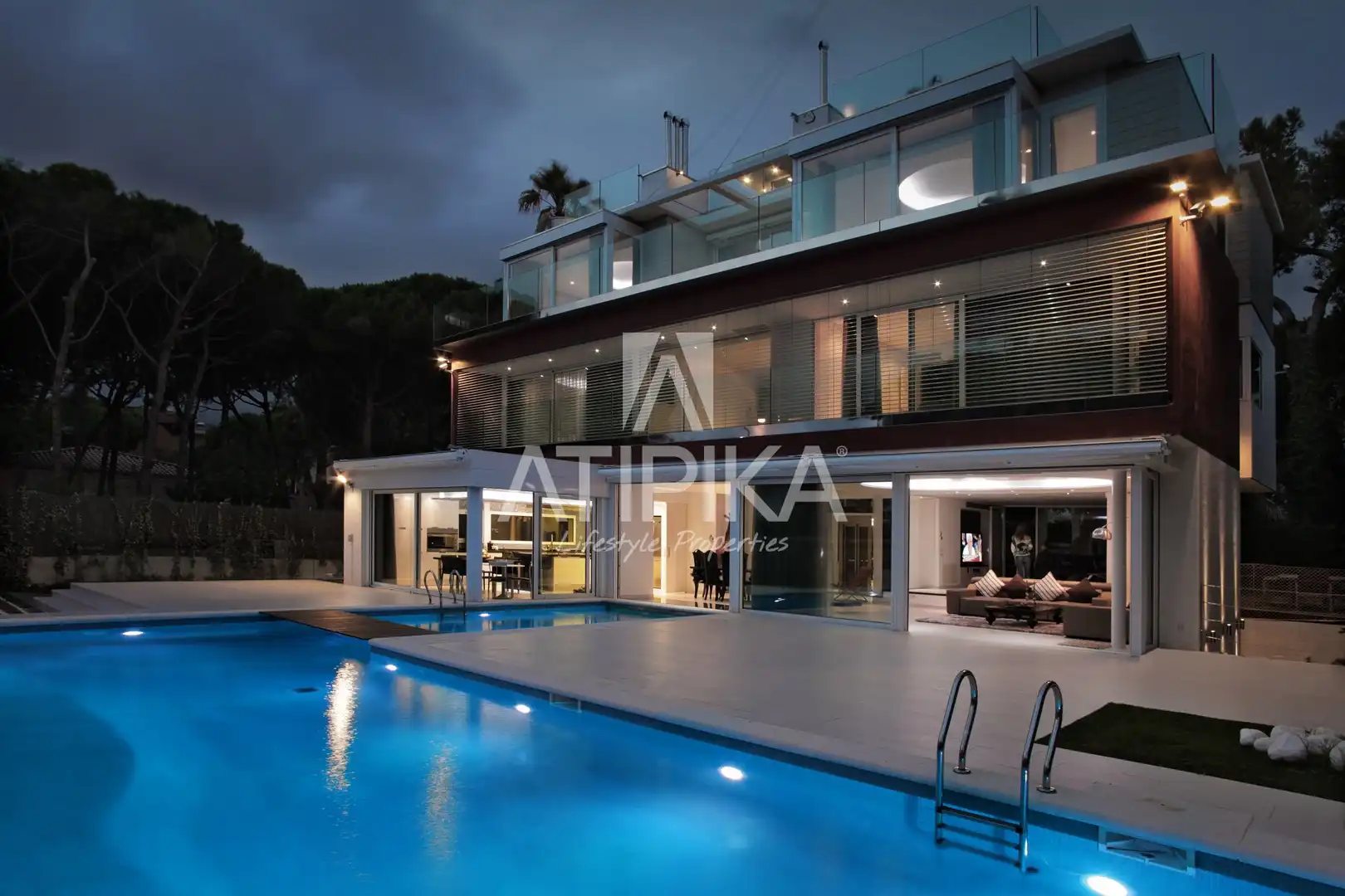 Vista exterior de Casa o chalet en venta en Castelldefels con Aire acondicionado, Calefacción y Trastero