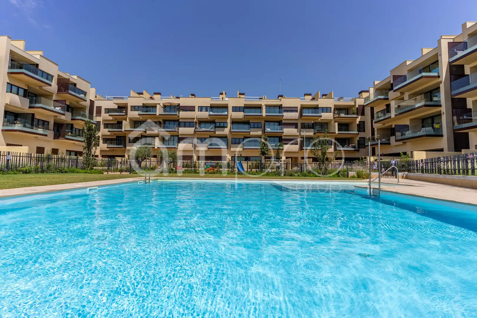 Piscina de Piso en venta en Cubelles con Terraza y Trastero