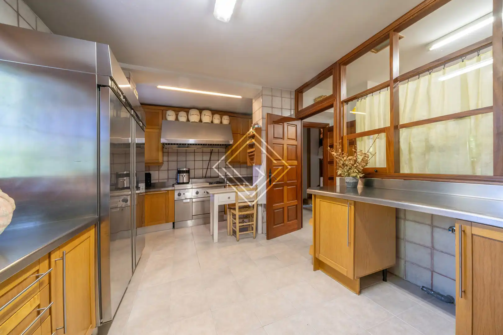 Cocina de Casa o chalet en venta en Madrid con Calefacción, Jardín privado y Terraza